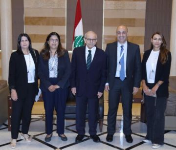 سلام التقى وفدا من مؤسسة كفى: حريصون على القيام بجميع الخطوات المطلوبة لتطبيق القوانين النافذة سلام التقى وفدا من مؤسسة كفى: حريصون على القيام بجميع الخطوات المطلوبة لتطبيق القوانين النافذة