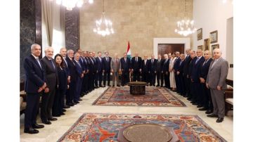 الرئيس عون: أنوه بموقف الرئيس بري لدرء الفتنة الرئيس عون: أنوه بموقف الرئيس بري لدرء الفتنة