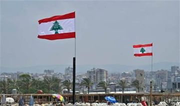 بالصور.. شاطئ مدينة صور ينبض بالحياة مجددا بالصور.. شاطئ مدينة صور ينبض بالحياة مجددا