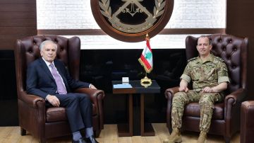 هيكل بحث وأرنو في أهمية دور الجيش ضمن اتفاق الإطار هيكل بحث وأرنو في أهمية دور الجيش ضمن اتفاق الإطار