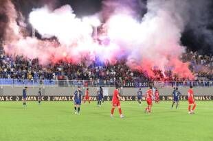 إشتعال الصراع بين النجمة والانصار على لقب الدوري