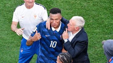 بعد مواجهة باراغواي... ديشامب يطلب حماية خاصة لمبابي