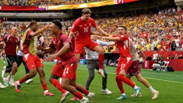 سويسرا تتأهل إلى ربع نهائي كأس العالم