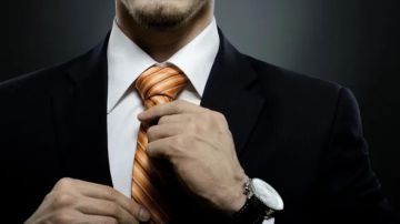 عطلة رجل أعمال تتحول إلى كابوس عطلة رجل أعمال تتحول إلى كابوس