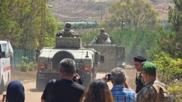 الجيش اللبناني: القوات الإسرائيلية أطلقت النار على مقربة من وحداتنا أثناء انتشارها في منطقة تجريبية الجيش اللبناني: القوات الإسرائيلية أطلقت النار على مقربة من وحداتنا أثناء انتشارها في منطقة تجريبية