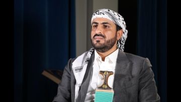 عبد السلام محذرا السعودية: الحظر البحري أولى خطوات الحصار بالحصار عبد السلام محذرا السعودية: الحظر البحري أولى خطوات الحصار بالحصار