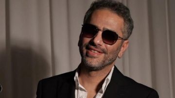 معلومات MTV: الفنان فضل شاكر نقل إلى المستشفى العسكري بعد تدهور حالته الصحية وتبين أنه يعاني من ارتفاع في ضغط الدم والسكري وانسداد في الشرايين ما يزيد من خطر تعرضه لجلطة قلبية معلومات MTV: الفنان فضل شاكر نقل إلى المستشفى العسكري بعد تدهور حالته الصحية وتبين أنه يعاني من ارتفاع في ضغط الدم والسكري وانسداد في الشرايين ما يزيد من خطر تعرضه لجلطة قلبية