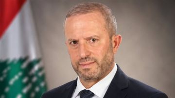 سلامات للدكتور جعفر فضل عباس سلامات للدكتور جعفر فضل عباس