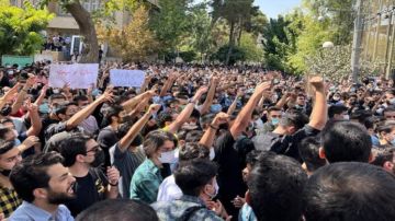 انتفاضة معكوسة في إيران؟! انتفاضة معكوسة في إيران؟!