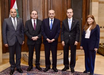 بري تابع الأوضاع والمستجدات مع زواره بري تابع الأوضاع والمستجدات مع زواره