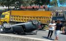 إصابة امرأة وأطفالها الثلاثة في حادث سير على أوتوستراد البترون