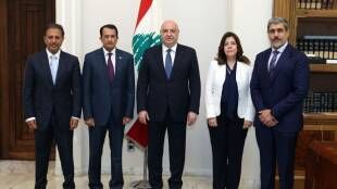 عون استقبل وفد الاولمبي الآسيوي وبيراقداريان