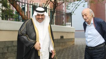 السفير السعودي في كليمنصو ... وهذا ما بحثه مع جنبلاط السفير السعودي في كليمنصو ... وهذا ما بحثه مع جنبلاط