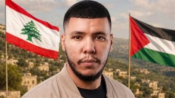 ارتقاء الشاب الفلسطيني خالد حسين الأمين فراس ، من أبناء مخيم برج الشمالي - صور الى جانب اخوته في جنوب لبنان ارتقاء الشاب الفلسطيني خالد حسين الأمين فراس ، من أبناء مخيم برج الشمالي - صور الى جانب اخوته في جنوب لبنان
