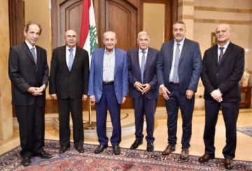 سقلاوي زار بري: مأساة أصابت المزارعين بسبب العدوان ونحو 80 من المحصول لم يزرع سقلاوي زار بري: مأساة أصابت المزارعين بسبب العدوان ونحو 80 من المحصول لم يزرع