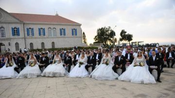 بكركي تلبس الأبيض... والفرحة بالجملة! بكركي تلبس الأبيض... والفرحة بالجملة!