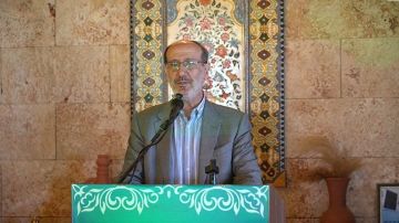 النائب الموسوي: على السلطة اللبنانية أن تعيد حساباتها وتتذكر ما ألزمت نفسها به النائب الموسوي: على السلطة اللبنانية أن تعيد حساباتها وتتذكر ما ألزمت نفسها به