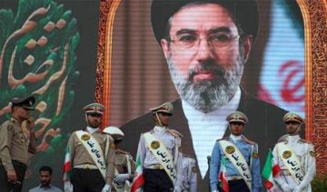 تصعيد إيراني لافت.. مكافأة مالية لمن يستهدف جنودا أميركيين تصعيد إيراني لافت.. مكافأة مالية لمن يستهدف جنودا أميركيين