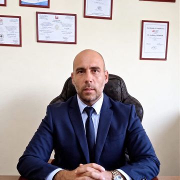 الدكتور نعمة ممثلا النائب فرنجيه في حفل تخريج طلاب الجامعة اللبنانية الدولية (LIU) في طرابلس الدكتور نعمة ممثلا النائب فرنجيه في حفل تخريج طلاب الجامعة اللبنانية الدولية (LIU) في طرابلس