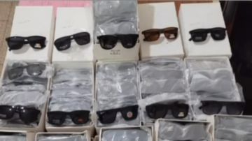 بالفيديو: ضبط نظارات شمسية مقلدة... وشوكولا مهرب! بالفيديو: ضبط نظارات شمسية مقلدة... وشوكولا مهرب!