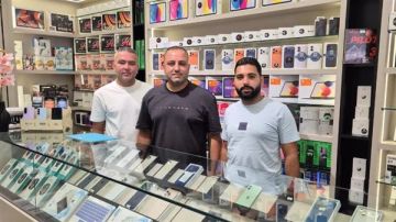 من تحت الركام عاد بواب سل أجمل وأقوى من قبل من تحت الركام عاد بواب سل أجمل وأقوى من قبل