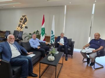 سقلاوي بحث مع رئيس بلدية رميش في حلول مناسبة لتسلم التبغ من قرى المنطقة سقلاوي بحث مع رئيس بلدية رميش في حلول مناسبة لتسلم التبغ من قرى المنطقة