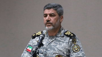 العميد أكرمي نيا: نواصل تعزيز الجاهزية الدفاعية وتطوير القدرات القتالية العميد أكرمي نيا: نواصل تعزيز الجاهزية الدفاعية وتطوير القدرات القتالية