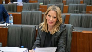 أيوب: لا سيادة بالتقسيط أيوب: لا سيادة بالتقسيط