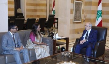 سلام عرض مع نائبة وزير الشؤون الخارجية الهندية العلاقات الثنائية واستقبل أساتذة متعاقدين في الجامعة اللبنانية سلام عرض مع نائبة وزير الشؤون الخارجية الهندية العلاقات الثنائية واستقبل أساتذة متعاقدين في الجامعة اللبنانية