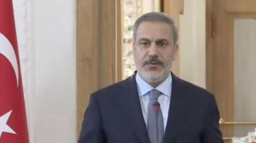 وزير الخارجية التركي: يجب تأمين الاستقرار والأمن في لبنان حيث أدت سياسات إسرائيل التوسعية لقتل وتشريد الآلاف