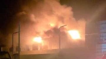 بالفيديو: حريق هائل في غرفة المولدات داخل مستشفى بالفيديو: حريق هائل في غرفة المولدات داخل مستشفى