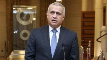 طرابلسي: مرة أخرى يسود التخبط قرارات وزارة التربية دون اي اعتبار لرزنامة ومستقبل الناس طرابلسي: مرة أخرى يسود التخبط قرارات وزارة التربية دون اي اعتبار لرزنامة ومستقبل الناس
