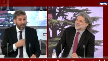 بالفيديو: جدال بين نائبين.. وما تسمعني حسك! بالفيديو: جدال بين نائبين.. وما تسمعني حسك!