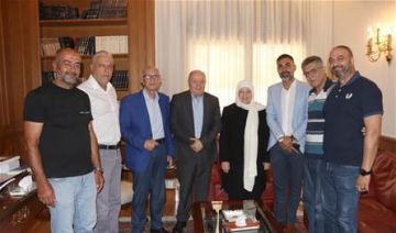 بهية الحريري استقبلت رئيس الاتحاد العمالي العام بهية الحريري استقبلت رئيس الاتحاد العمالي العام
