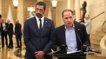 الجميل: ثمة من يحاول أن يقسم الصف الواحد الجميل: ثمة من يحاول أن يقسم الصف الواحد