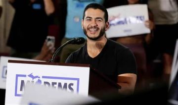 اتصال ودي بين أوباما وعبد السيد.. هل تحسم معركة ميشيغان؟ اتصال ودي بين أوباما وعبد السيد.. هل تحسم معركة ميشيغان؟