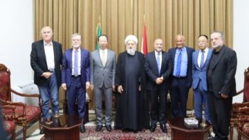 الخطيب تابع مع السفير الصيني ومجلس الانماء والاعمار المساعدات التي يمكن تقديمها للمتضررين من العدوان الاسرائيلي الخطيب تابع مع السفير الصيني ومجلس الانماء والاعمار المساعدات التي يمكن تقديمها للمتضررين من العدوان الاسرائيلي