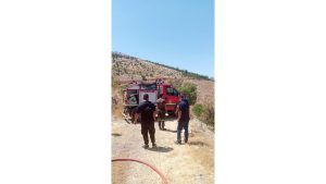 الدفاع المدني: إخماد حريق في جبل جب جنين الدفاع المدني: إخماد حريق في جبل جب جنين