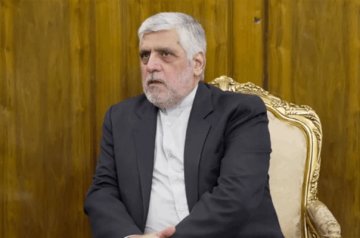 الجديد: الأمن العام يجدد إقامة السفير الايراني السابق محمد رضا شيباني 6 أشهر بصفته دبلوماسيا سابقا عام 2006 الجديد: الأمن العام يجدد إقامة السفير الايراني السابق محمد رضا شيباني 6 أشهر بصفته دبلوماسيا سابقا عام 2006