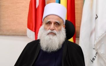 ابى المنى نوه باتصال مع اللواء شقير بالجهود التي تبذلها مديرية الأمن العام في حفظ الاستقرار ابى المنى نوه باتصال مع اللواء شقير بالجهود التي تبذلها مديرية الأمن العام في حفظ الاستقرار
