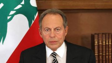 لحود: الوحدة مطلوبة... والإجرام لن يكسر المقاومة لحود: الوحدة مطلوبة... والإجرام لن يكسر المقاومة