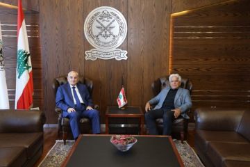 استقبالات وزير الدفاع الوطني استقبالات وزير الدفاع الوطني