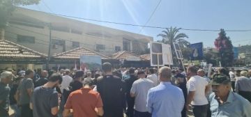 إعتصام أمام سرايا النبطية تنديدا بإستمرار العدوان في جنوب لبنان... الدولة مطالبة بحماية أهلها وحماية أرضها إعتصام أمام سرايا النبطية تنديدا بإستمرار العدوان في جنوب لبنان... الدولة مطالبة بحماية أهلها وحماية أرضها
