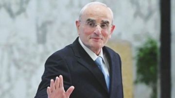منسى للجيش: أنتم الركيزة للبنان وشعبه ووحدته الوطنية منسى للجيش: أنتم الركيزة للبنان وشعبه ووحدته الوطنية