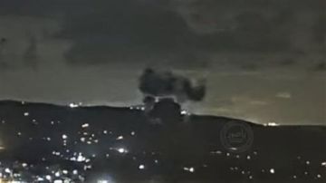 تفجيـرات عنيفة تهز بلدة المنصوري وأصداؤها تتردد في مختلف أرجاء المنطقة تفجيـرات عنيفة تهز بلدة المنصوري وأصداؤها تتردد في مختلف أرجاء المنطقة