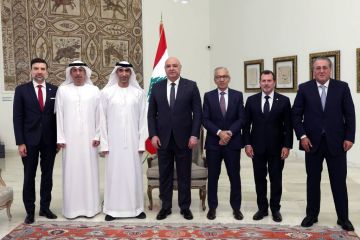 الرئيس عون للوفد الإماراتي: ندعوكم الى الاستثمار في لبنان الذي يمتلك إمكانات وثروة بشرية الرئيس عون للوفد الإماراتي: ندعوكم الى الاستثمار في لبنان الذي يمتلك إمكانات وثروة بشرية