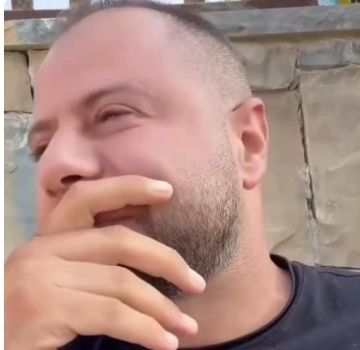 بالفيديو : الدكتور فود: أنا حمار .. ويفضح المستور عن شروق ويكشف أنها تزوجت 4 مرات من رجال من جنسيات مختلفة بالفيديو : الدكتور فود: أنا حمار .. ويفضح المستور عن شروق ويكشف أنها تزوجت 4 مرات من رجال من جنسيات مختلفة