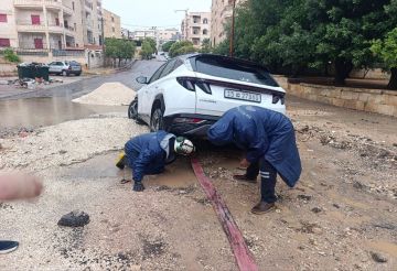 عواصف رعدية وسيول تجتاح مناطق لبنان وسوريا (فيديوهات)