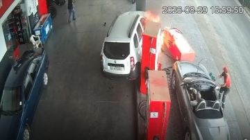 بالفيديو: اصطدام.. فرعب في محطة للمحروقات بالفيديو: اصطدام.. فرعب في محطة للمحروقات