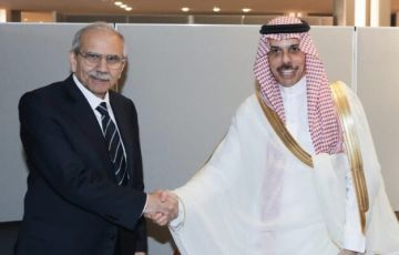 سلام التقى وزير الخارجية السعودي في نيويورك سلام التقى وزير الخارجية السعودي في نيويورك